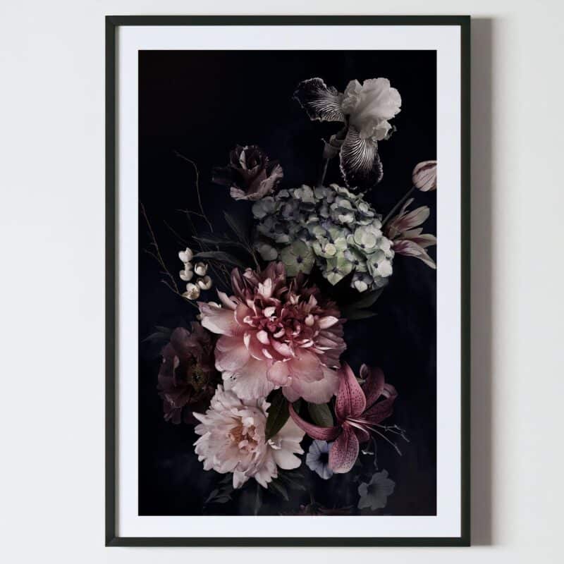 Poster bujori, crin si hortensia pe fond negru, postere perete, postere pereti, postere mari de perete, tablou poster, postere inramate, postere bucuresti, tablouri scandinave, poster 50x70, tablouri, postere romania, tablouri moderne, design interior