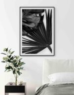 poster alb negru frunze tropicale design interior decoratiuni perete living dormitor hol, poster alb negru, postere perete, postere pereti, postere mari de perete, tablou poster, postere inramate, postere bucuresti, tablouri scandinave, poster 50x70, tablouri, postere romania, tablouri moderne, design interior