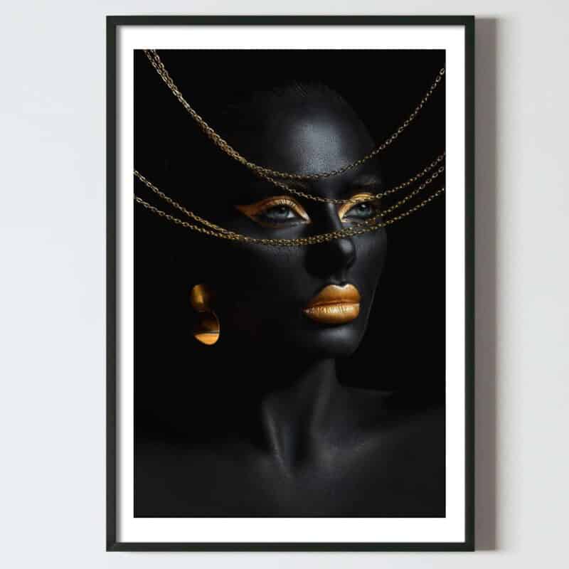 Postere perete femeie de culoare cu buze si cercei aurii, postere perete, postere pereti, postere mari de perete, tablou poster, postere inramate, postere bucuresti, tablouri scandinave, poster 50x70, tablouri, postere romania, tablouri moderne, design interior