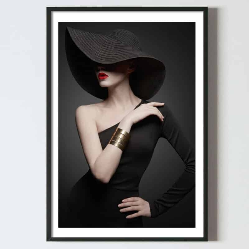 Poster tablou perete femeie cu palarie, postere perete, postere pereti, postere mari de perete, tablou poster, postere inramate, postere bucuresti, tablouri scandinave, poster 50x70, tablouri, postere romania, tablouri moderne, design interior