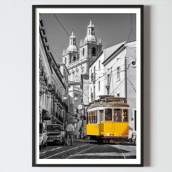 poster perete tablou alb negru, living, dormitor hol ,alb negru, postere perete, postere pereti, postere mari de perete, tablou poster, postere inramate, postere bucuresti, tablouri scandinave, poster 50x70, tablouri, postere romania, tablouri moderne, design interior, tramvai galben, oras, portugalia